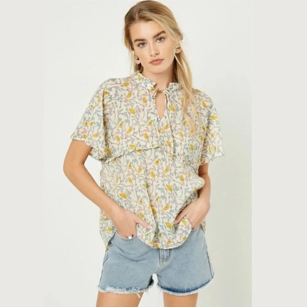 ✨HAYDEN Yellow Blue Floral Ruffle Tie Neck Career Short Sleeve Sz Large Top✨